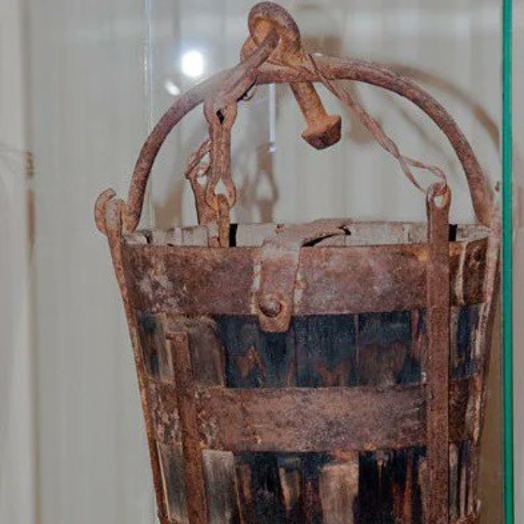 A Picture of a Bucket