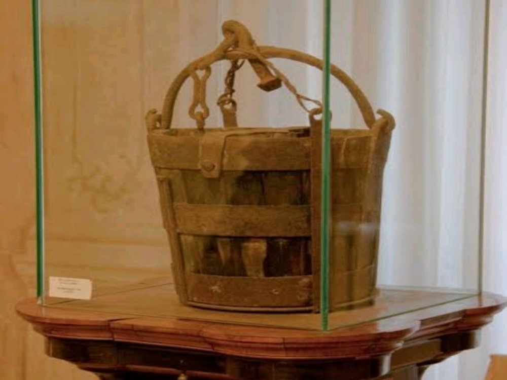 A Picture of a Bucket