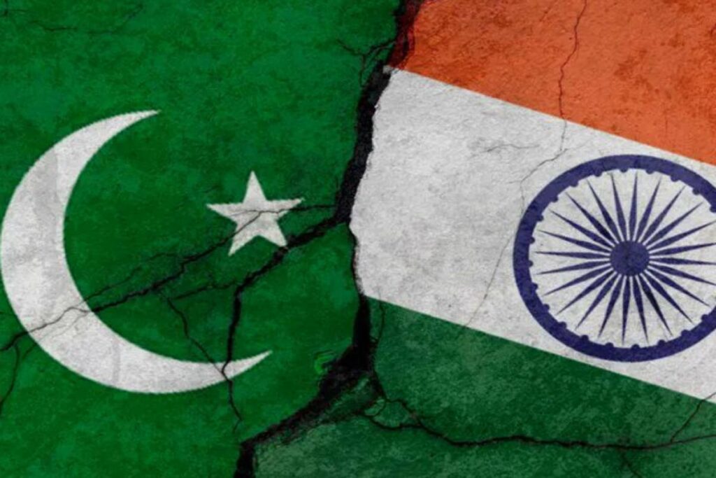 A Picture of the Indian and Pakistani Flags