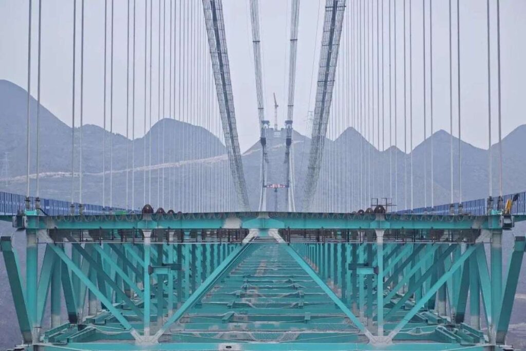 A Picture of Huajiang Bridge