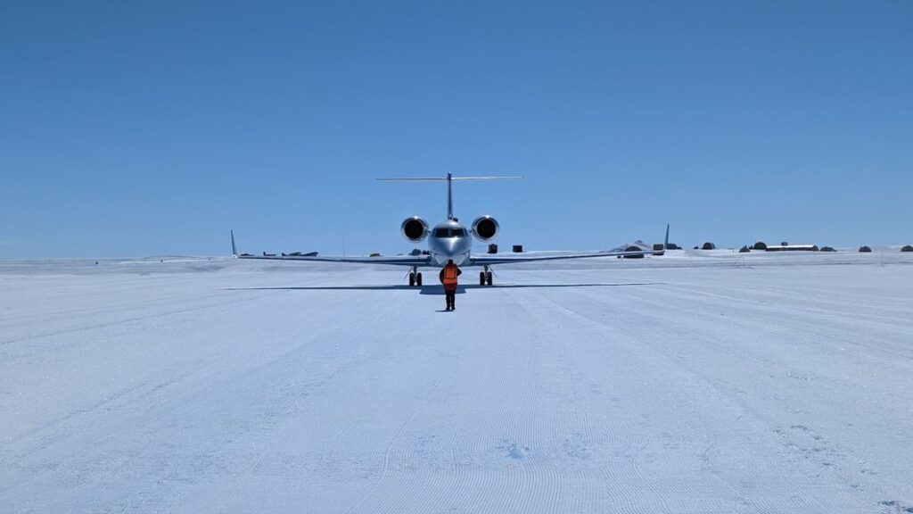 A Picture of a Plane
