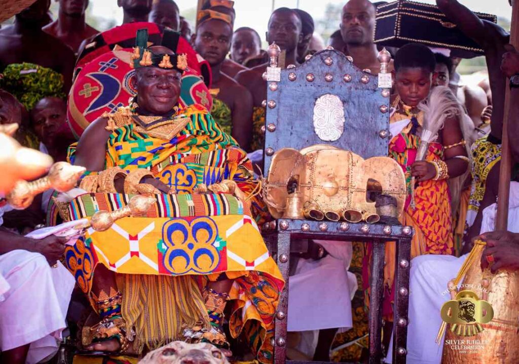 A Picture of Golden Stool